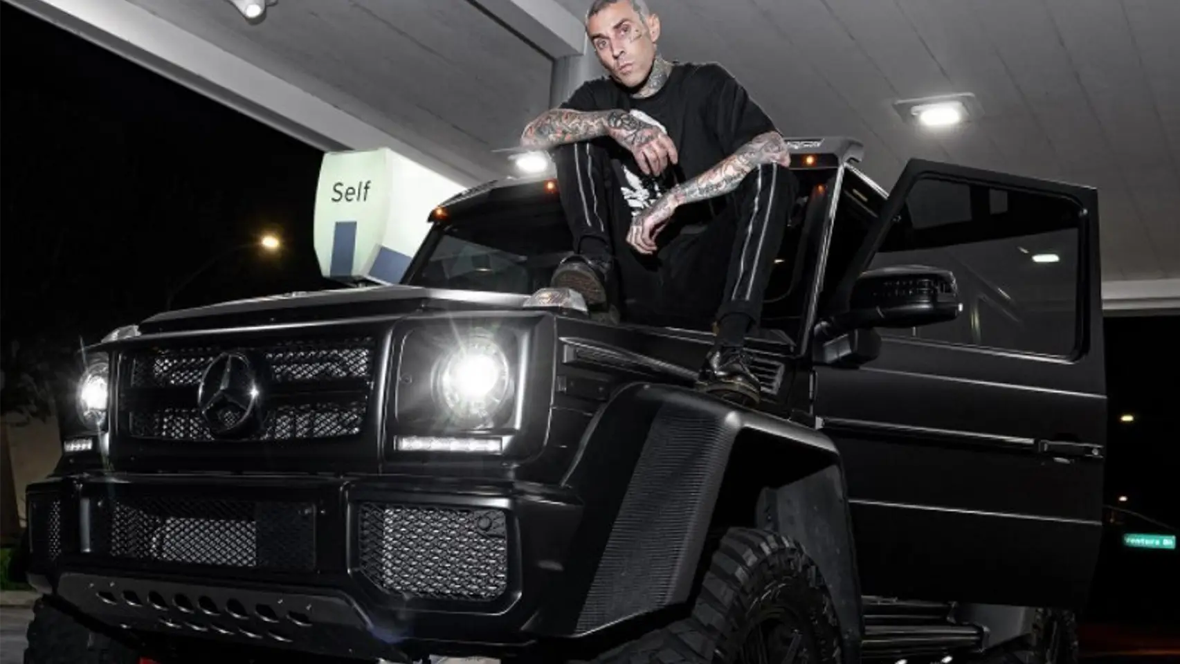 Travis Barker and Kourtney Kardashian Have His & Hers G-Wagons!