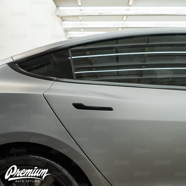 GLOSS BLACK