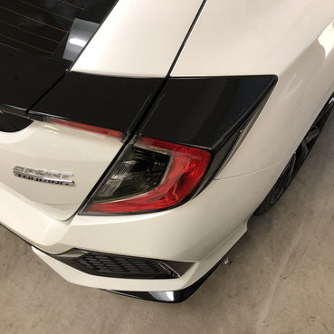 Blackout Tail Light Deck